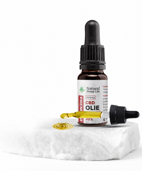 Mørk dråbeflaske med CBD Olie 30% (3000mg) fra Natural Hemp Life